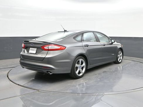 Used 2013 Ford Fusion SE FWD image 11