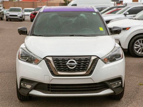 Used 2019 Nissan Kicks SR w/ SR Premium Package FWD image 3