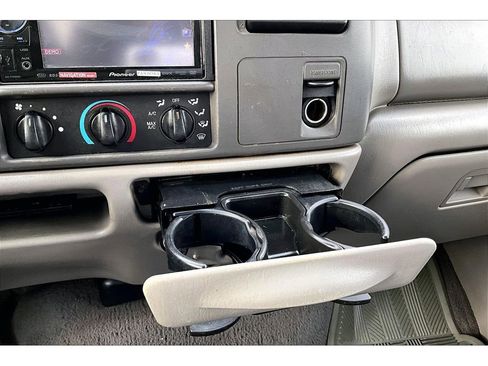 Used 2000 Ford F250 XLT image 15