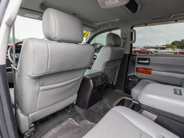 Used 2018 Toyota Sequoia Platinum AWD/4WD image 28