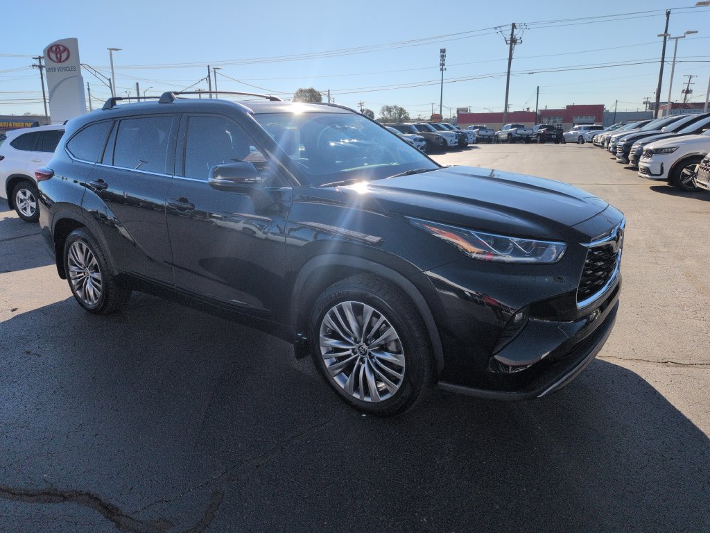 Used 2022 Toyota Highlander Platinum AWD/4WD image 7