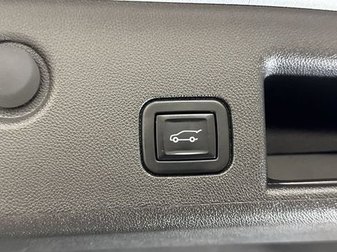 Certified 2022 Chevrolet Equinox LT FWD image 24