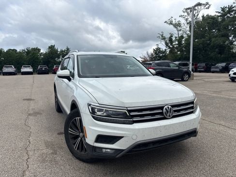 Used 2019 Volkswagen Tiguan SEL Premium AWD/4WD image 16