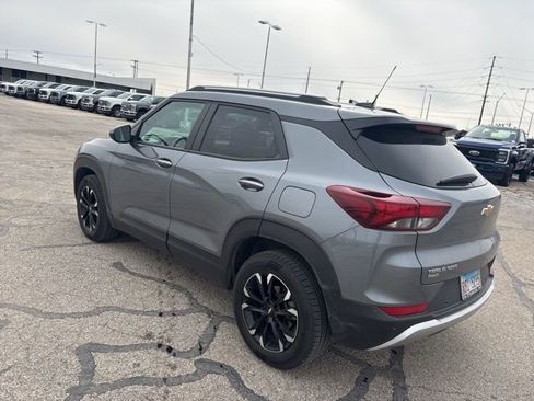 Used 2021 Chevrolet TrailBlazer LT w/ Convenience Package image 5