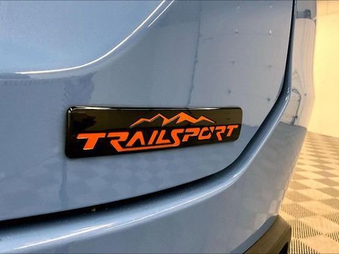 Used 2023 Honda Pilot TrailSport image 8