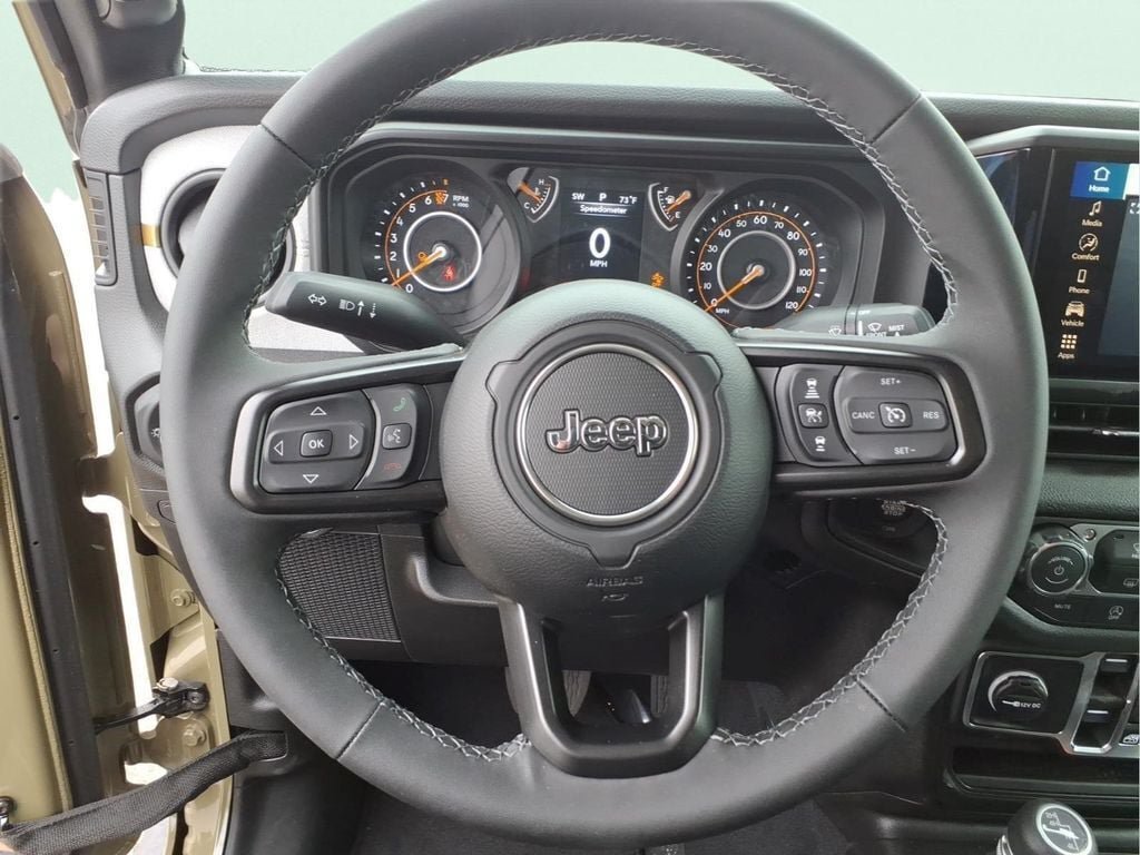 New 2026 Jeep Gladiator Sport AWD/4WD image 17