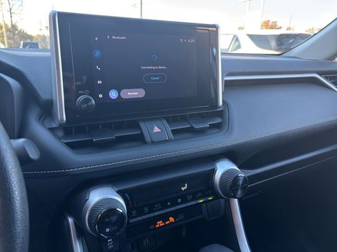 Used 2025 Toyota RAV4 LE image 27