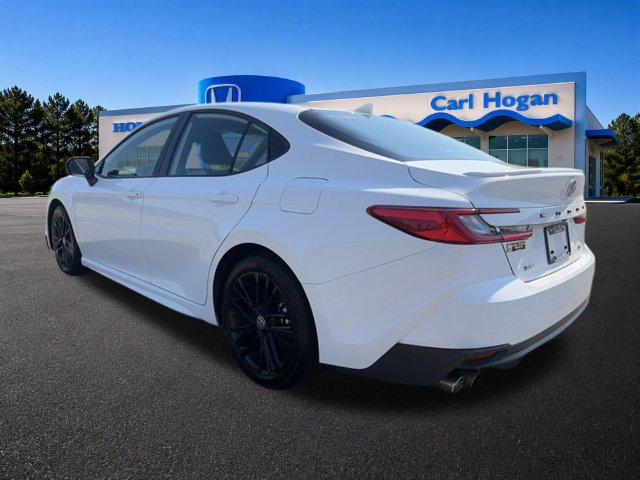Used 2025 Toyota Camry SE FWD image 4