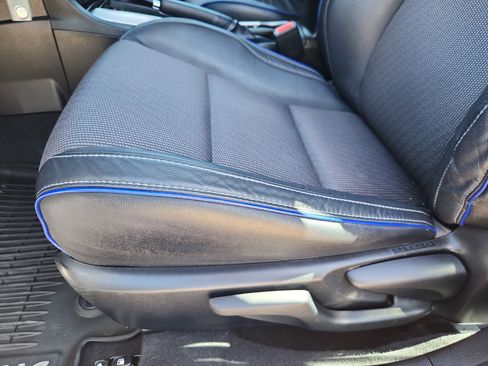 Used 2019 Toyota Corolla SE w/ Body Protection Package FWD image 10