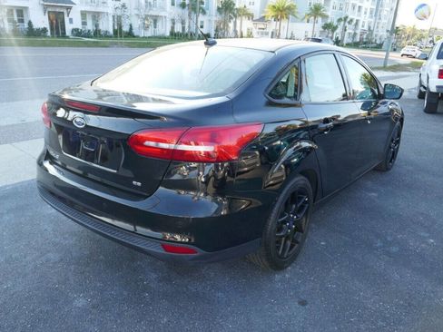 Used 2016 Ford Focus SE w/ Equipment Group 201A image 8
