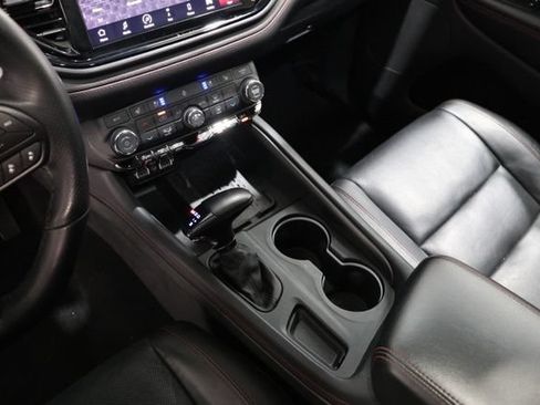 Used 2025 Dodge Durango GT AWD/4WD image 32