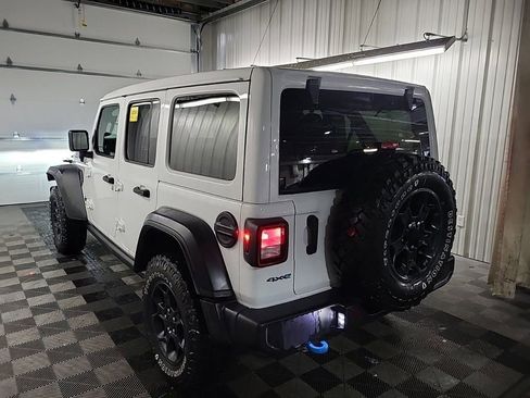 Used 2023 Jeep Wrangler Unlimited w/ Sun & Screen Package image 3