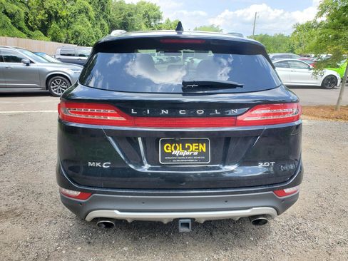 Used 2017 Lincoln MKC Reserve FWD image 4