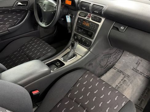 Used 2002 Mercedes-Benz C 230 Coupe image 16