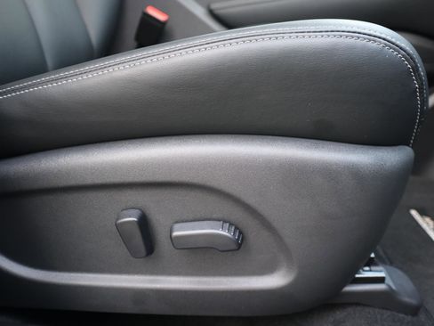 Certified 2024 Nissan Murano SV w/ SV Midnight Edition Package image 48