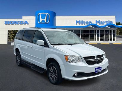 Used 2017 Dodge Grand Caravan SXT