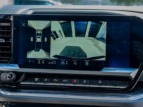 Used 2025 Chevrolet Silverado 2500 LTZ w/ LTZ Convenience Package image 25