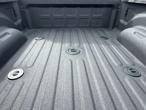 New 2026 RAM 2500 Laramie AWD/4WD image 11