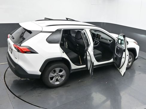 Used 2025 Toyota RAV4 XLE image 63