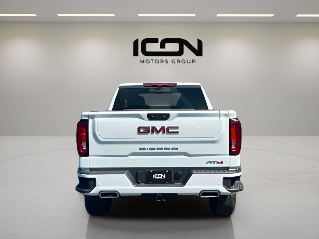 Used 2025 GMC Sierra 1500 AT4 w/ Technology Package AWD/4WD image 4