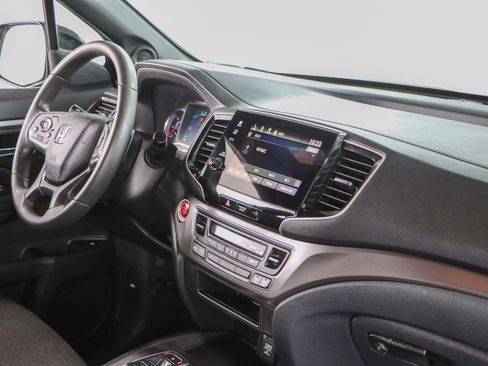 Used 2021 Honda Passport Sport image 25