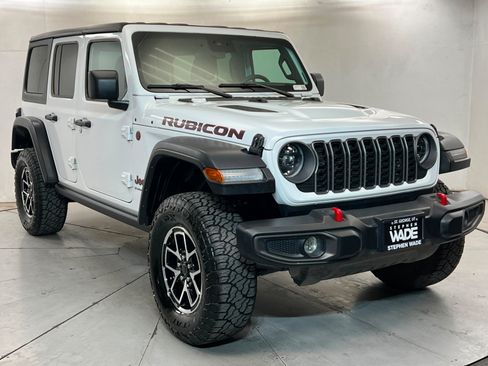 Certified 2025 Jeep Wrangler Unlimited Rubicon AWD/4WD image 7