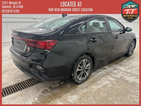 Used 2023 Kia Forte LXS w/ LXS Technology Package FWD image 8