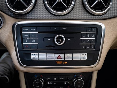 Used 2019 Mercedes-Benz CLA 250 4MATIC image 33