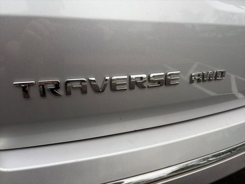 Used 2018 Chevrolet Traverse Premier AWD/4WD image 8