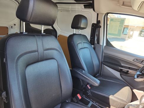 Used 2021 Ford Transit Connect XL image 27