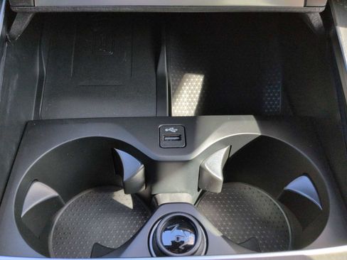 New 2026 BMW X5 M60i w/ Climate Comfort Package image 34