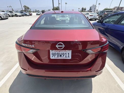 Used 2025 Nissan Sentra SV FWD image 9
