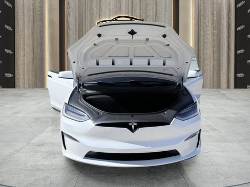 Used 2023 Tesla Model X AWD/4WD image 17