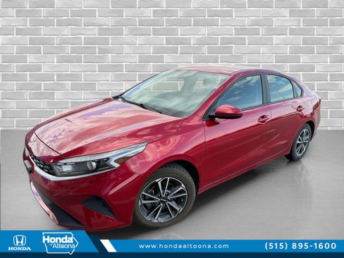 Used 2023 Kia Forte LXS FWD image 1