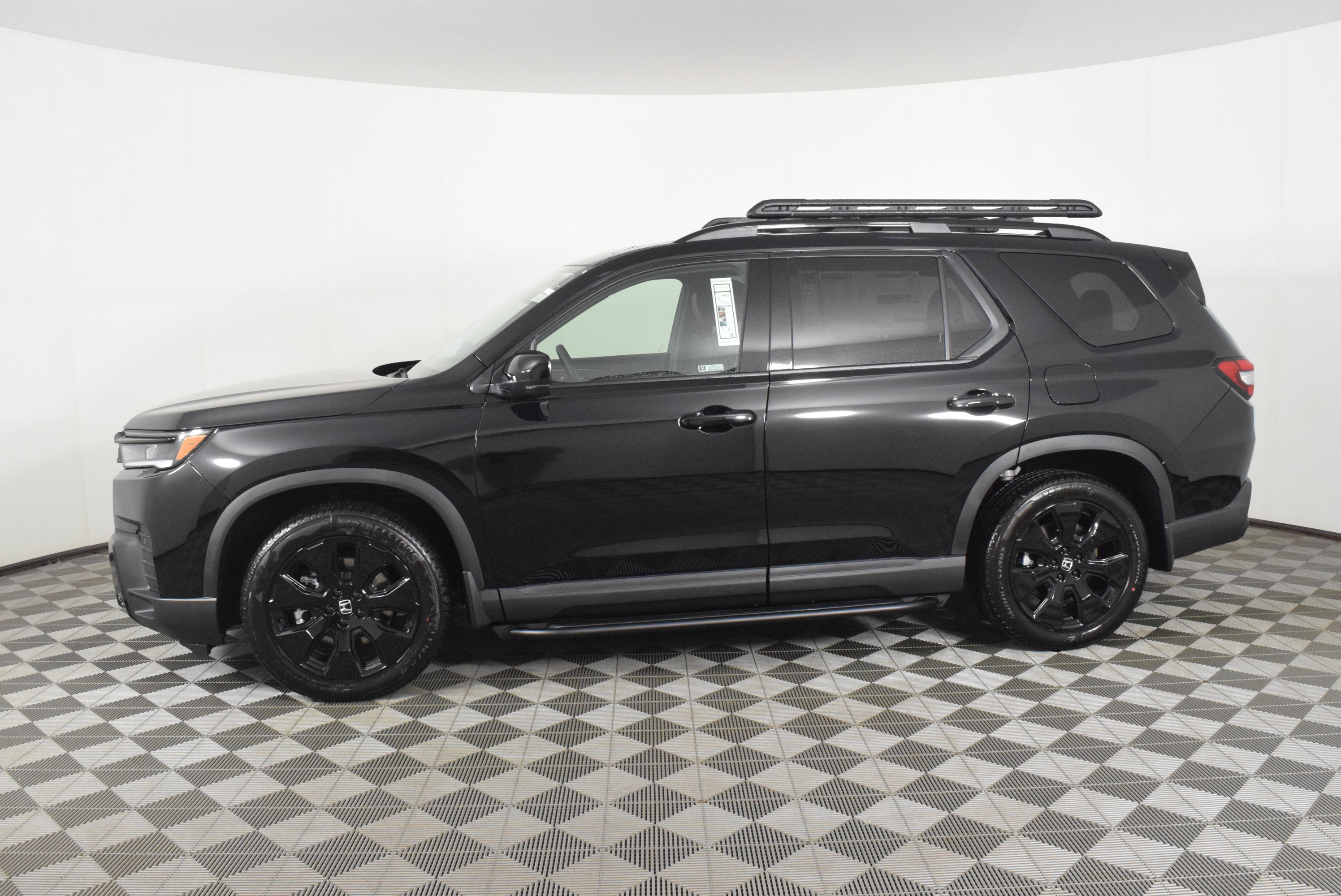 New 2026 Honda Pilot Black Edition image 9