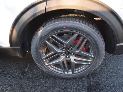 Used 2025 Ford Explorer ST w/ Sun And Sound Package image 4