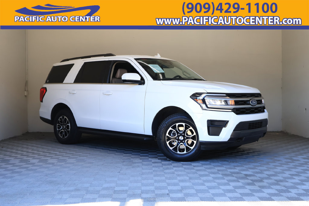 Used 2022 Ford Expedition XLT AWD/4WD image 1