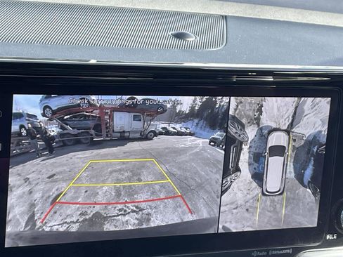 Used 2023 Kia Sorento SX Prestige w/ Panoramic Sunroof Package image 23