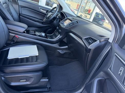 Certified 2019 Ford Edge SEL w/ Equipment Group 201A image 23