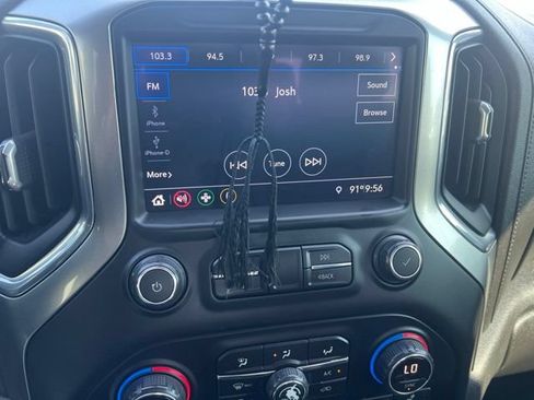 Used 2020 Chevrolet Silverado 1500 LT AWD/4WD image 33