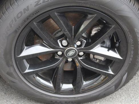 Used 2025 Land Rover Range Rover Evoque S image 9