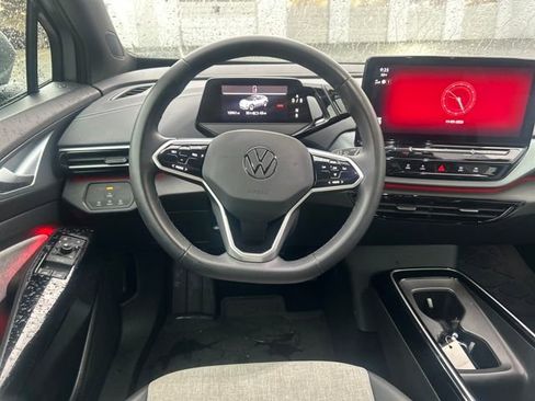 Used 2023 Volkswagen ID.4 Pro image 19