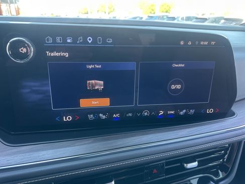 Used 2025 Chevrolet Tahoe Premier image 36