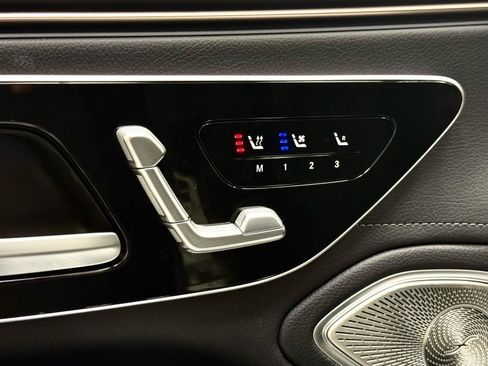 Used 2023 Mercedes-Benz EQS 450+ Sedan image 15