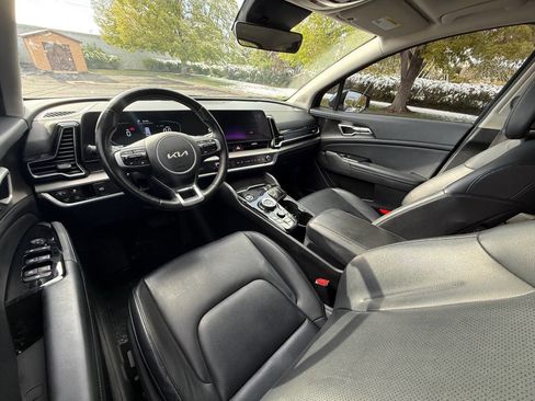 Used 2023 Kia Sportage EX w/ EX Premium Package image 9