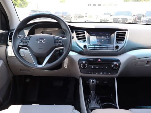 Used 2018 Hyundai Tucson SEL FWD image 5