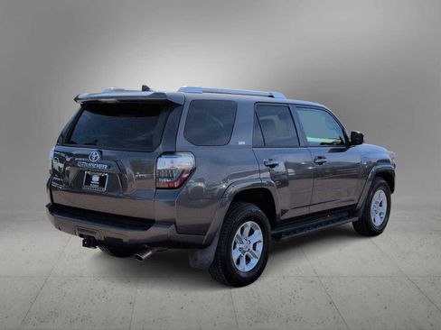 Used 2017 Toyota 4Runner SR5 Premium image 8