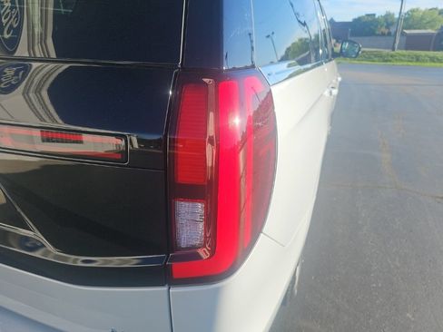Used 2025 Ford Expedition Max Platinum AWD/4WD image 6