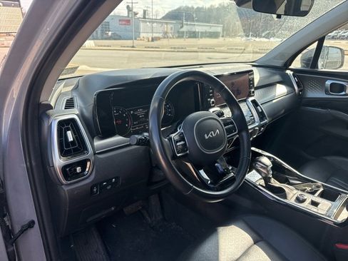 Used 2022 Kia Sorento SX image 13