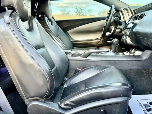 Used 2010 Chevrolet Camaro SS image 13